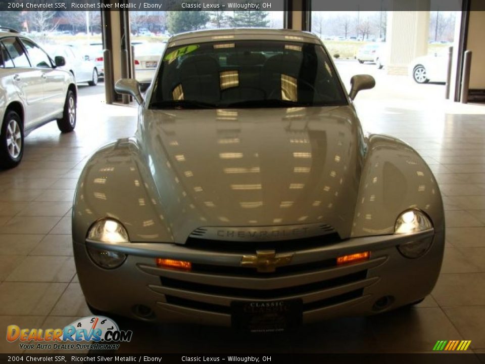 2004 Chevrolet SSR Ricochet Silver Metallic / Ebony Photo #3