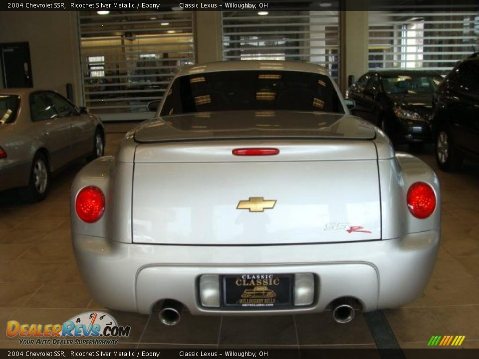 2004 Chevrolet SSR Ricochet Silver Metallic / Ebony Photo #5
