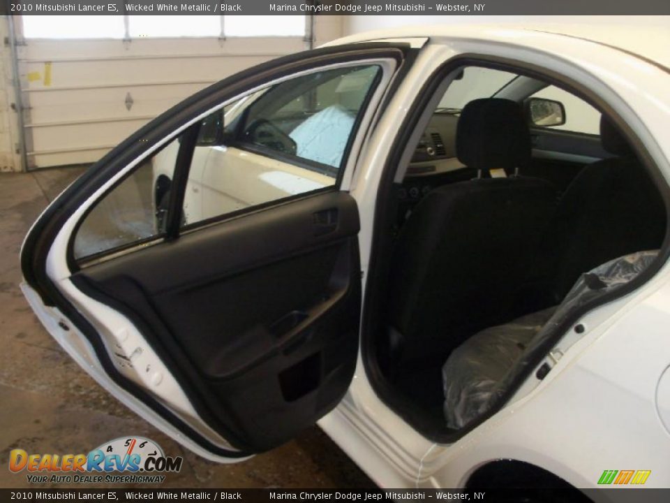 2010 Mitsubishi Lancer ES Wicked White Metallic / Black Photo #14