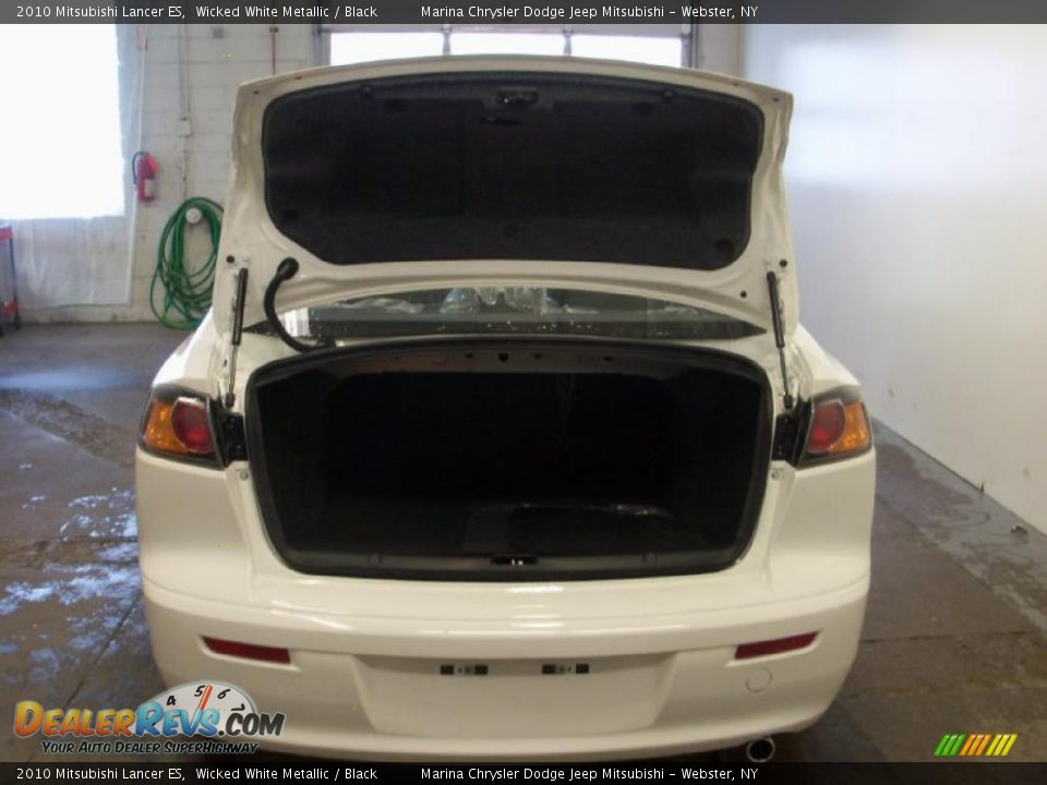 2010 Mitsubishi Lancer ES Wicked White Metallic / Black Photo #16