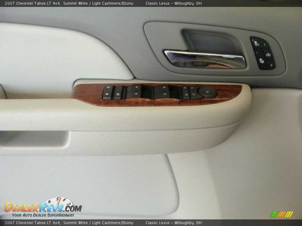 2007 Chevrolet Tahoe LT 4x4 Summit White / Light Cashmere/Ebony Photo #7