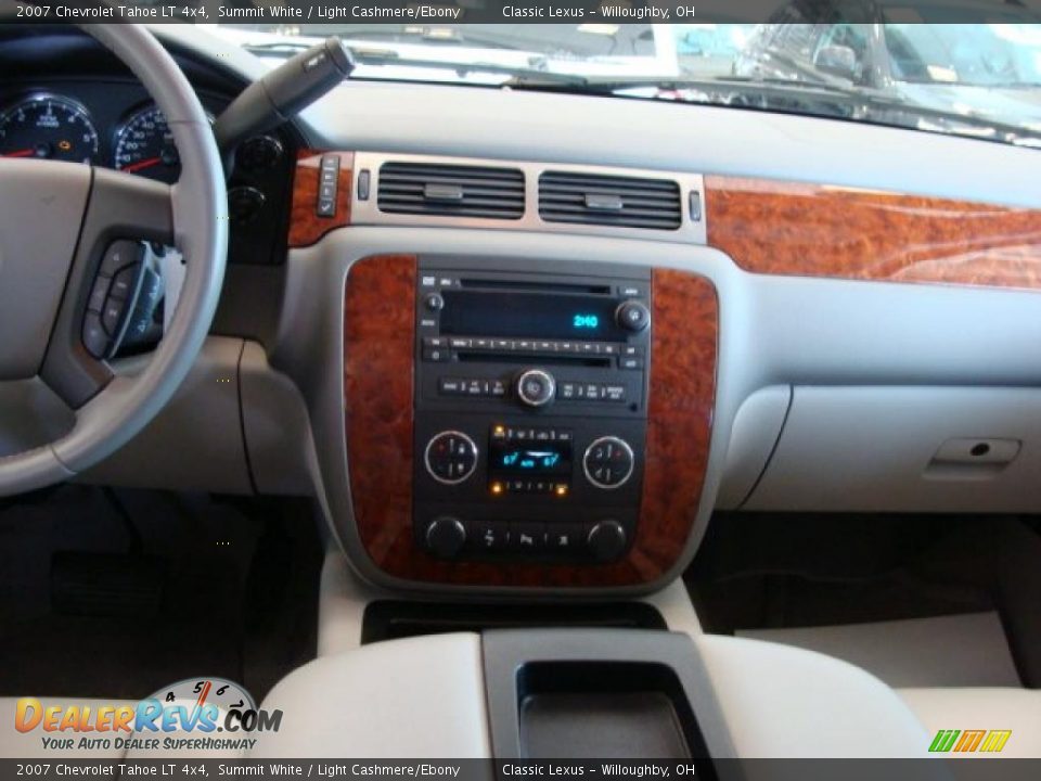 2007 Chevrolet Tahoe LT 4x4 Summit White / Light Cashmere/Ebony Photo #13