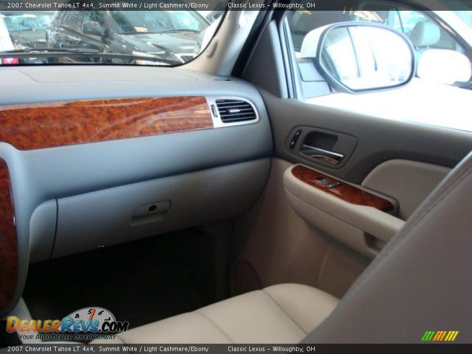 2007 Chevrolet Tahoe LT 4x4 Summit White / Light Cashmere/Ebony Photo #15