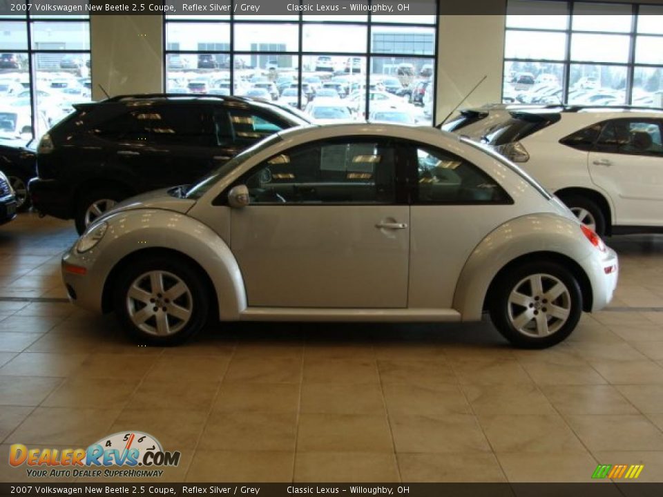 2007 Volkswagen New Beetle 2.5 Coupe Reflex Silver / Grey Photo #1
