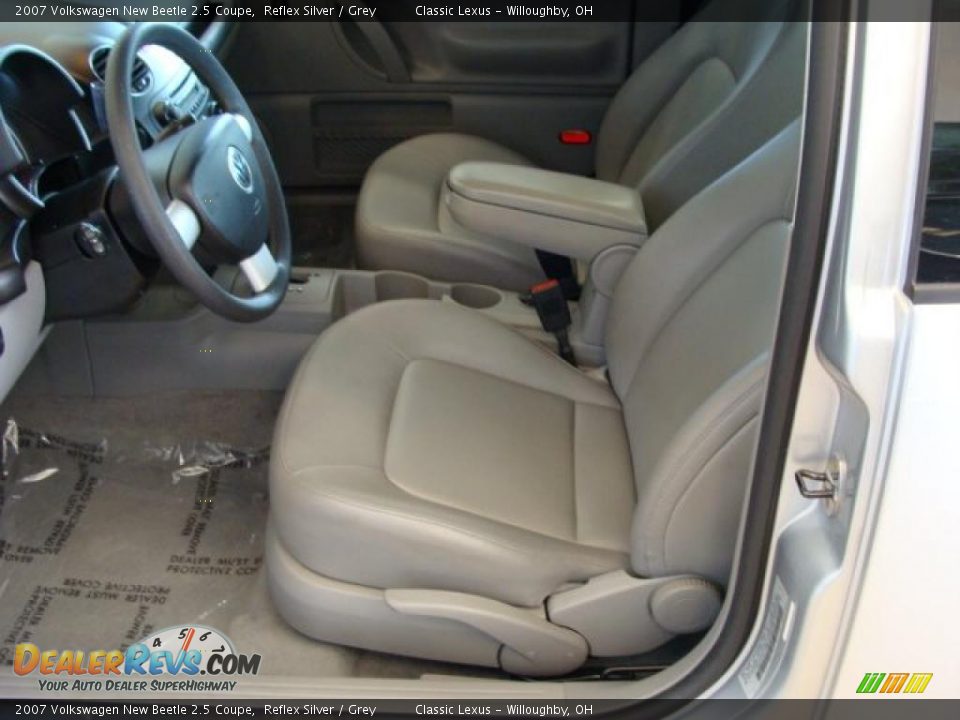 2007 Volkswagen New Beetle 2.5 Coupe Reflex Silver / Grey Photo #8