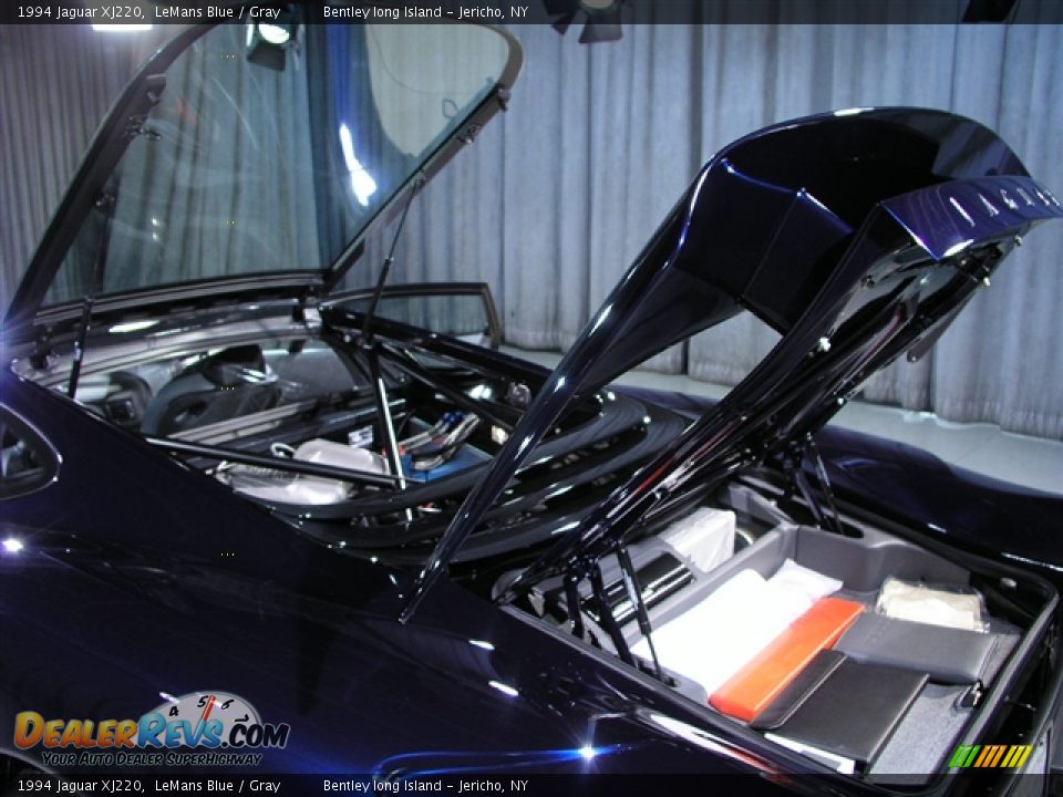 1994 Jaguar XJ220  Trunk Photo #16
