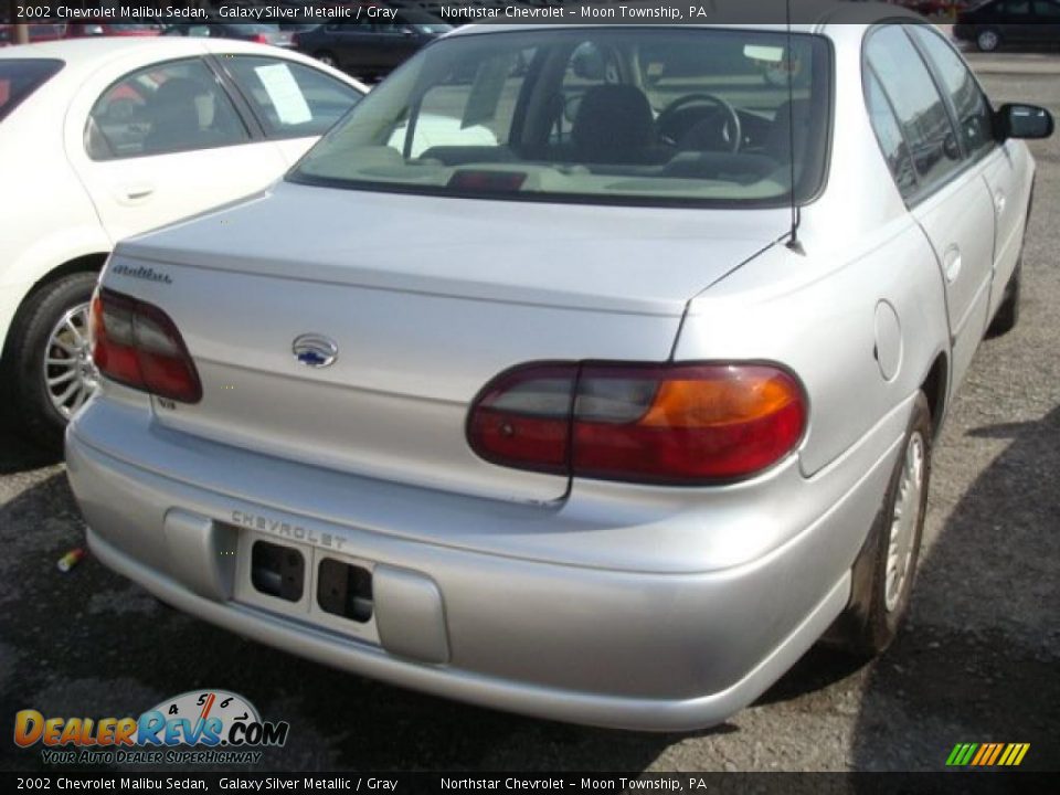 2002 Chevrolet Malibu Sedan Galaxy Silver Metallic / Gray Photo #2