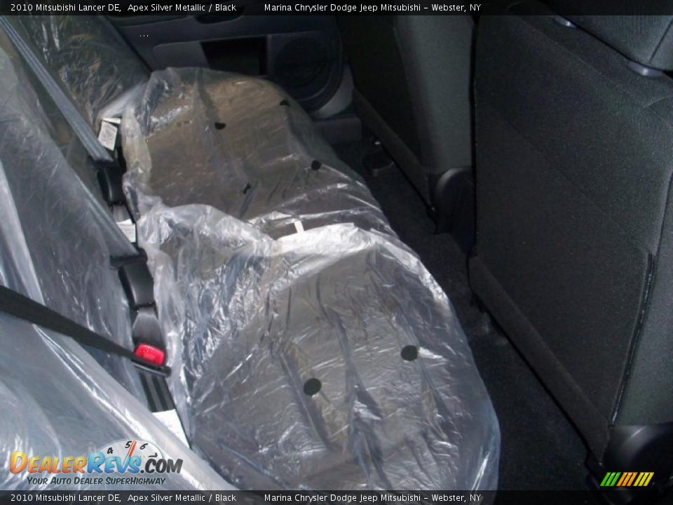 2010 Mitsubishi Lancer DE Apex Silver Metallic / Black Photo #18