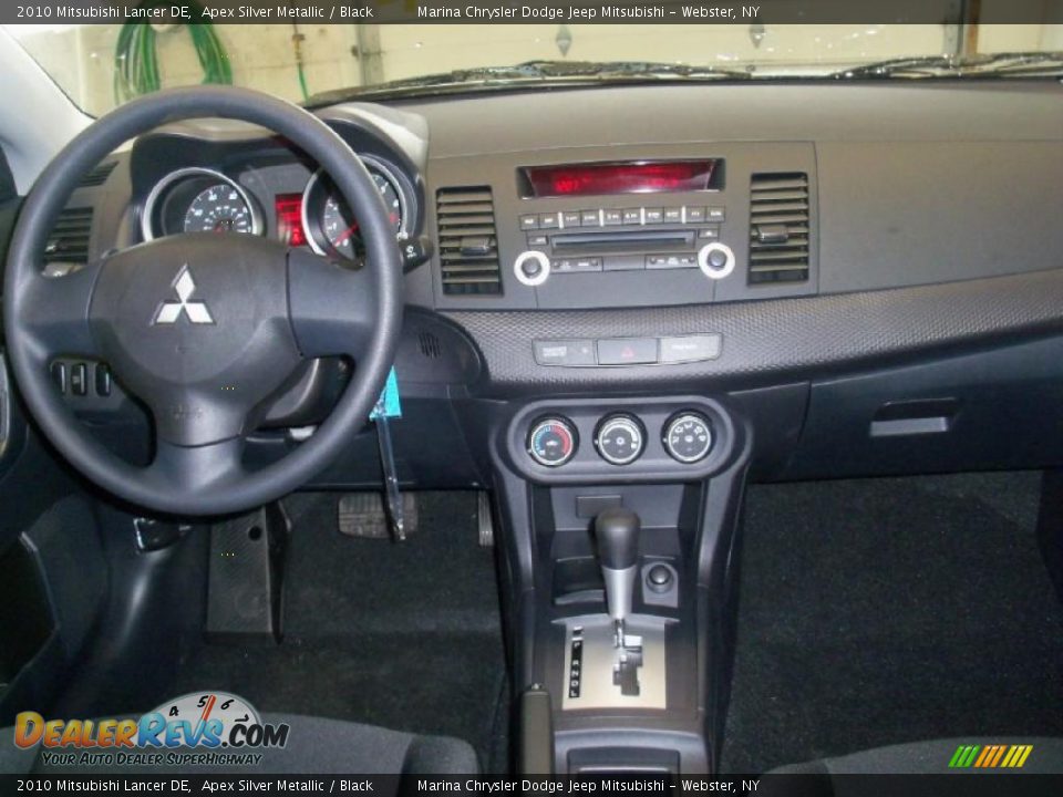 2010 Mitsubishi Lancer DE Apex Silver Metallic / Black Photo #22