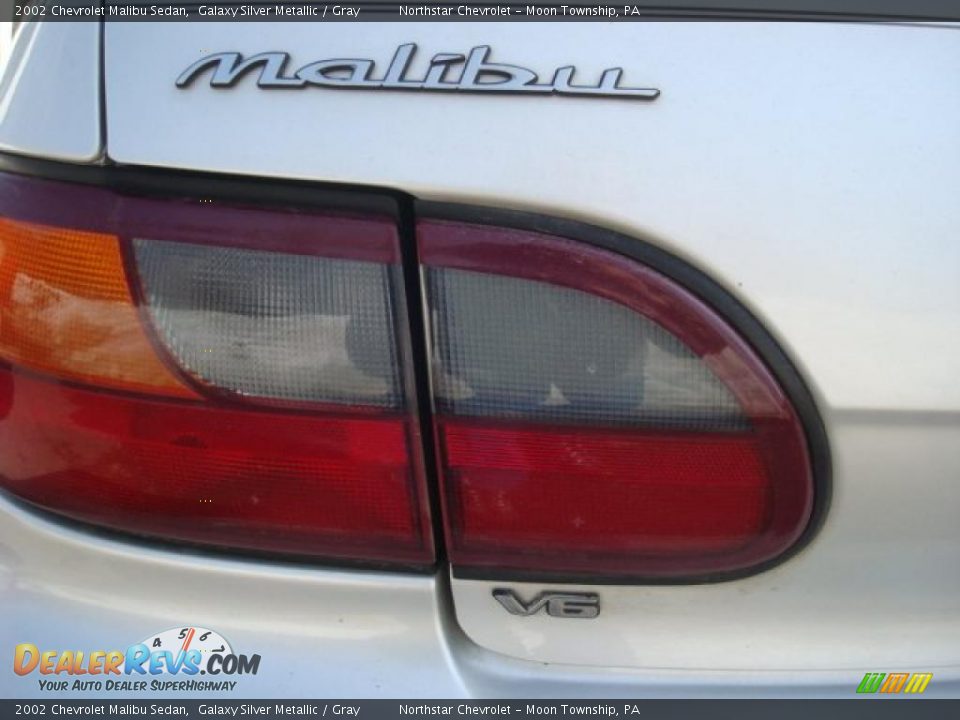 2002 Chevrolet Malibu Sedan Galaxy Silver Metallic / Gray Photo #8