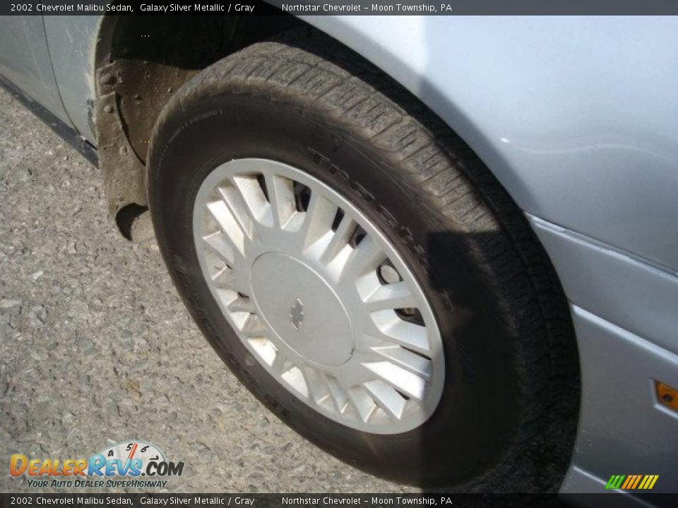 2002 Chevrolet Malibu Sedan Galaxy Silver Metallic / Gray Photo #10
