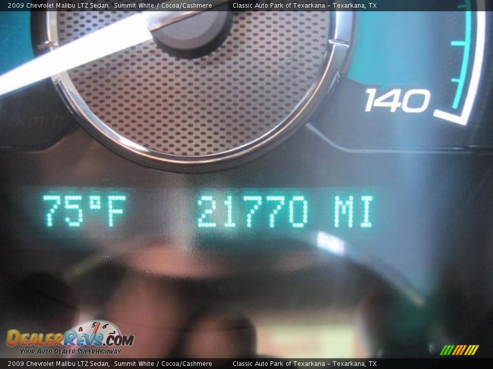2009 Chevrolet Malibu LTZ Sedan Summit White / Cocoa/Cashmere Photo #12