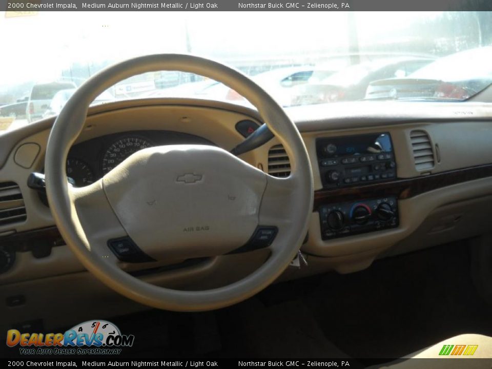 2000 Chevrolet Impala Medium Auburn Nightmist Metallic / Light Oak Photo #12