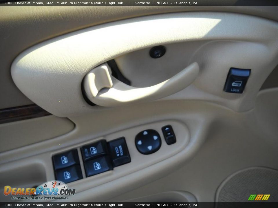 2000 Chevrolet Impala Medium Auburn Nightmist Metallic / Light Oak Photo #17