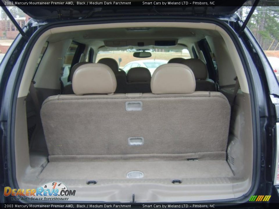2003 Mercury Mountaineer Premier AWD Black / Medium Dark Parchment Photo #7