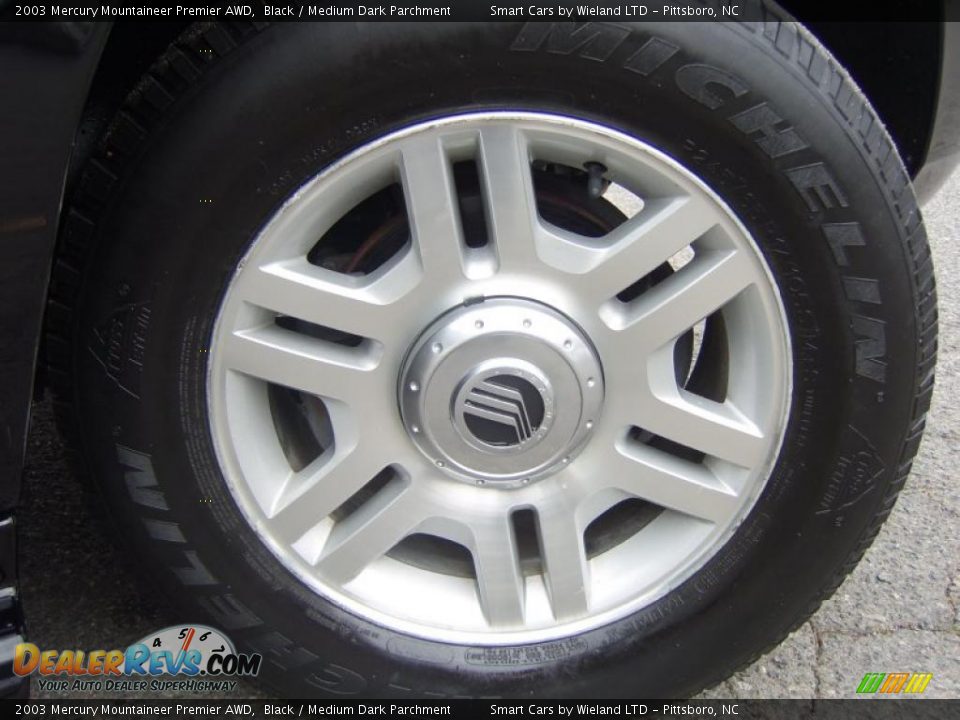 2003 Mercury Mountaineer Premier AWD Black / Medium Dark Parchment Photo #17