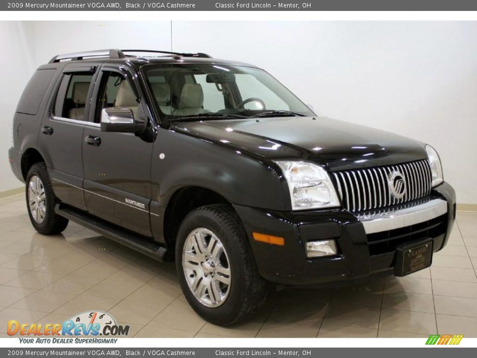 Front 3/4 View of 2009 Mercury Mountaineer VOGA AWD Photo #1