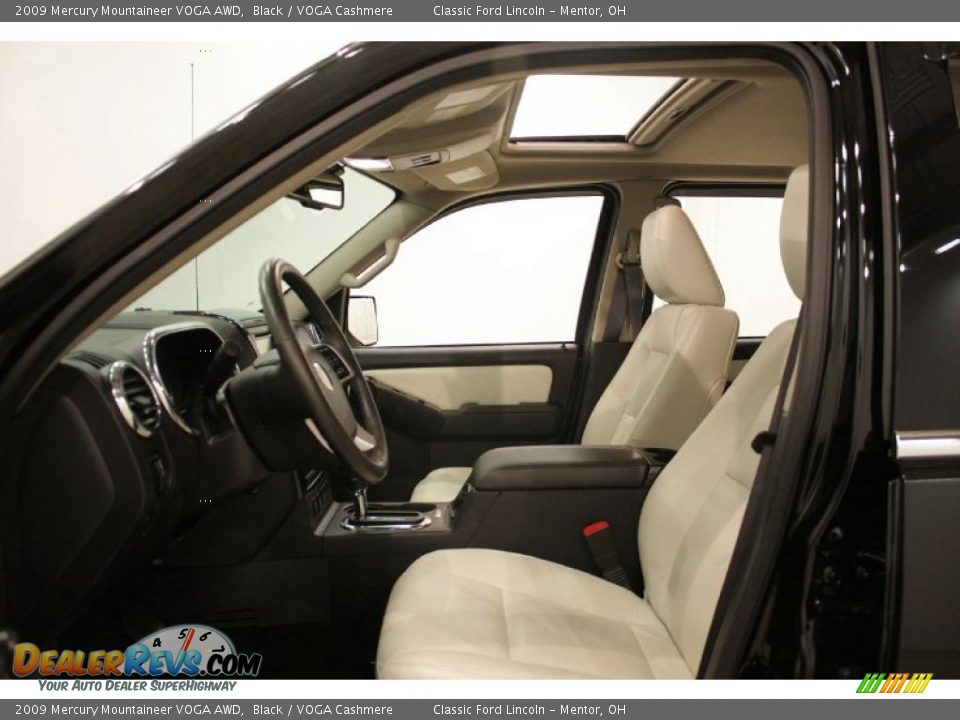 2009 Mercury Mountaineer VOGA AWD Black / VOGA Cashmere Photo #11