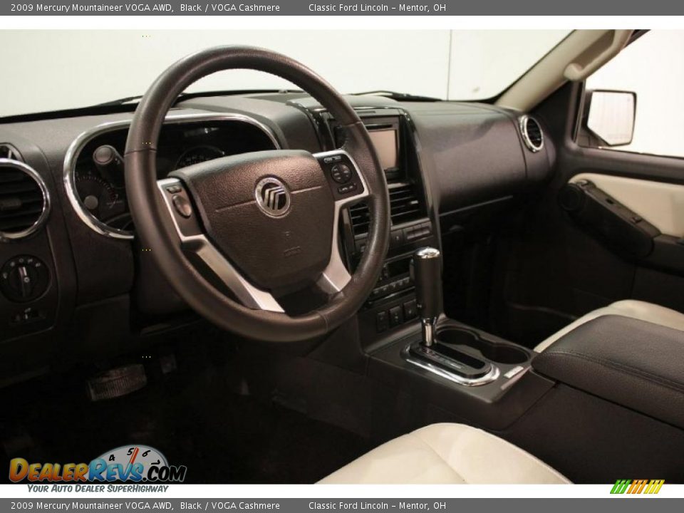 2009 Mercury Mountaineer VOGA AWD Black / VOGA Cashmere Photo #13