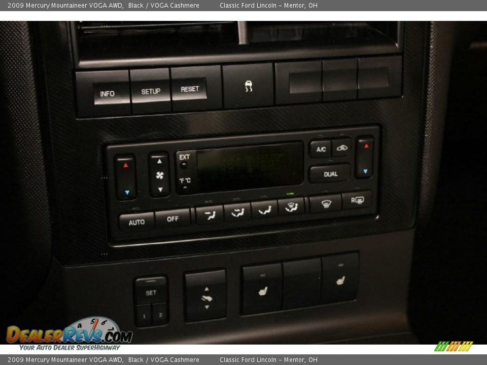 2009 Mercury Mountaineer VOGA AWD Black / VOGA Cashmere Photo #24