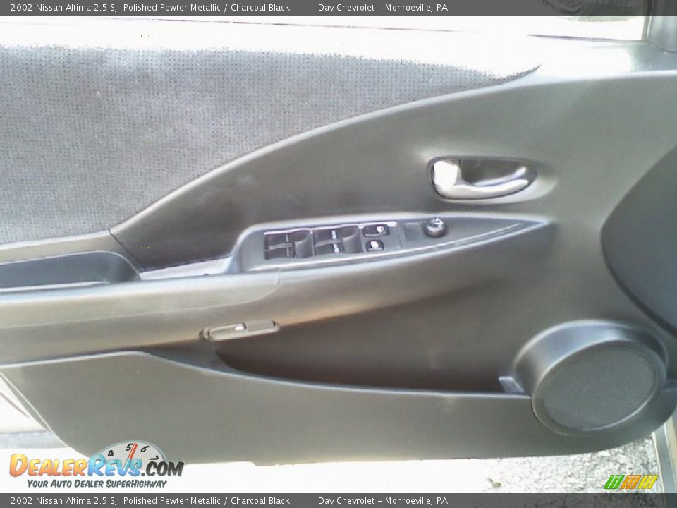 2002 Nissan Altima 2.5 S Polished Pewter Metallic / Charcoal Black Photo #8