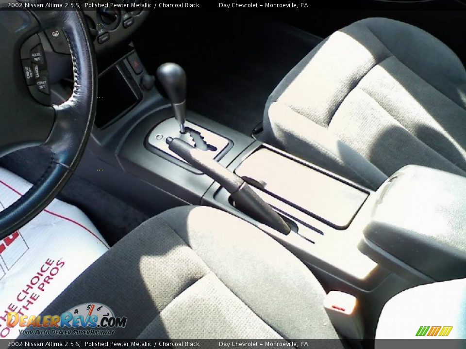 2002 Nissan Altima 2.5 S Polished Pewter Metallic / Charcoal Black Photo #9