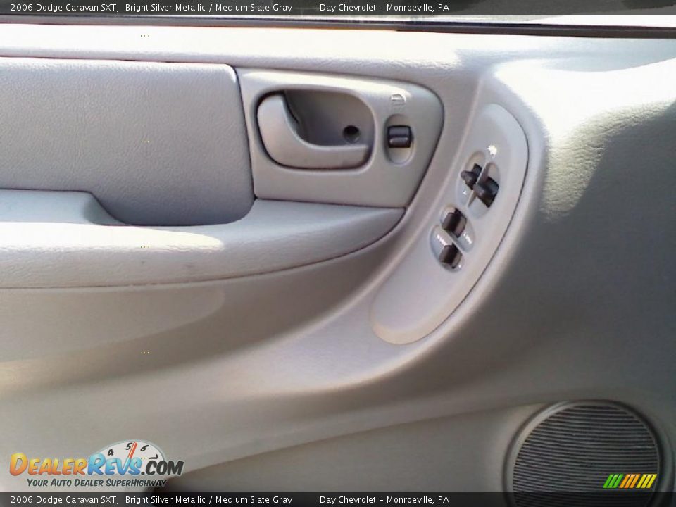2006 Dodge Caravan SXT Bright Silver Metallic / Medium Slate Gray Photo #9