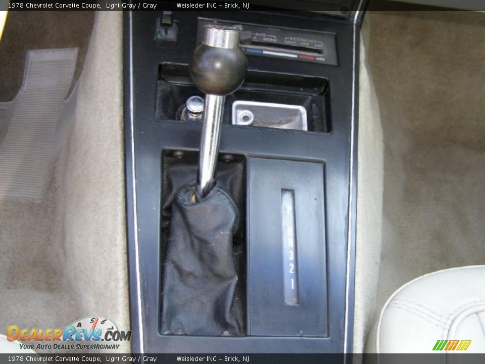 1978 Chevrolet Corvette Coupe Light Gray / Gray Photo #29