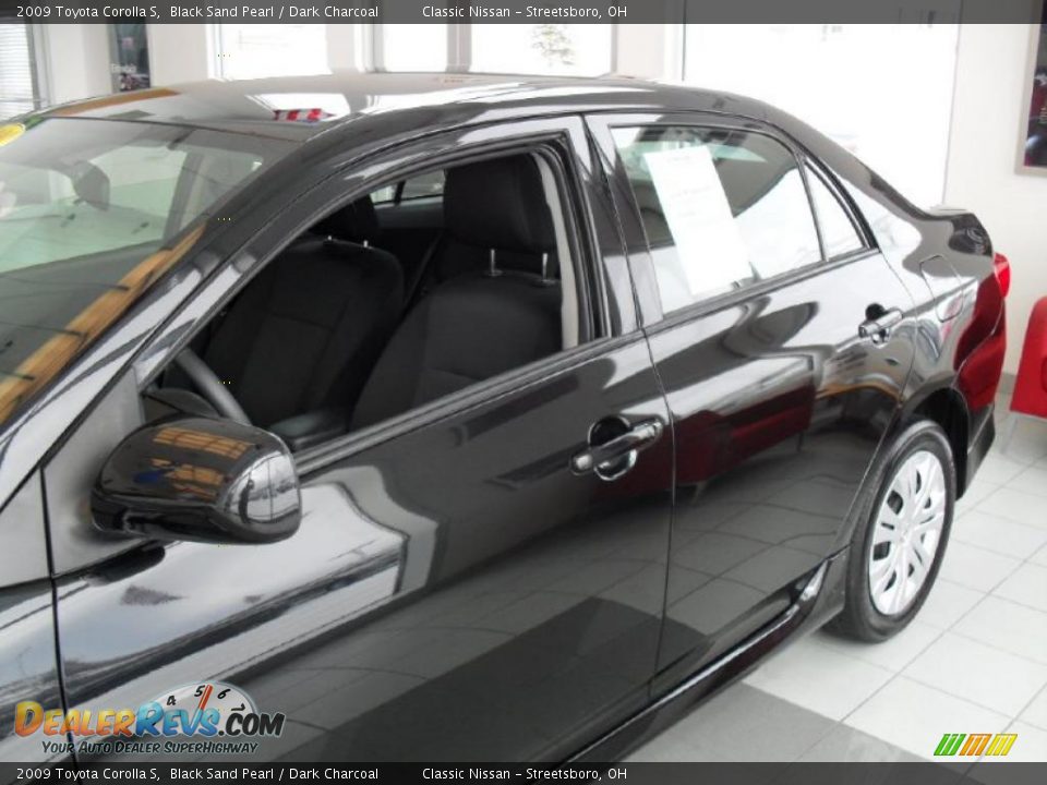 2009 Toyota Corolla S Black Sand Pearl / Dark Charcoal Photo #6