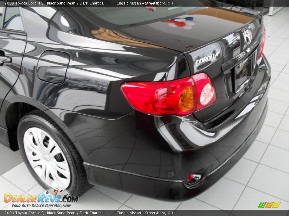 2009 Toyota Corolla S Black Sand Pearl / Dark Charcoal Photo #7