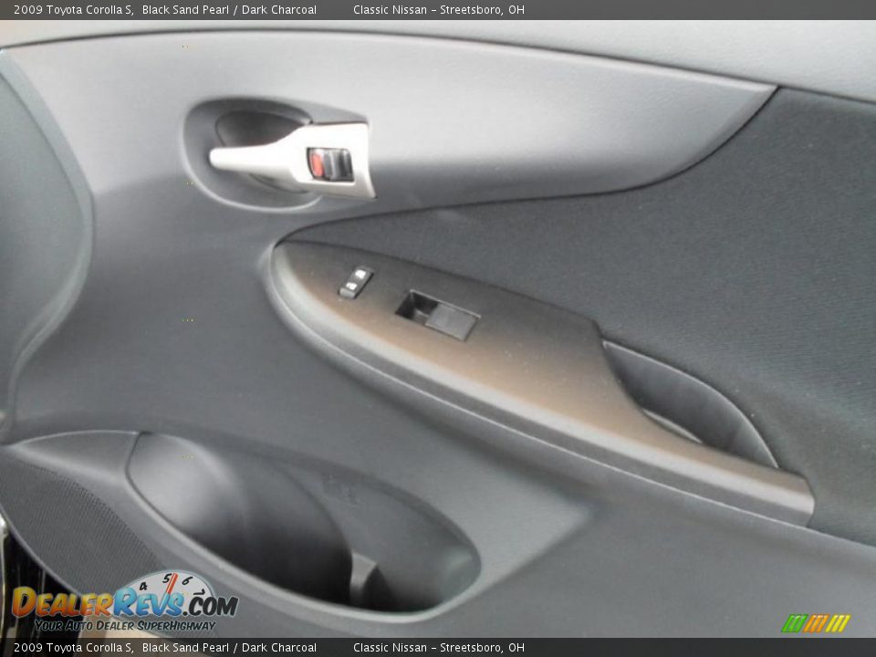 2009 Toyota Corolla S Black Sand Pearl / Dark Charcoal Photo #22