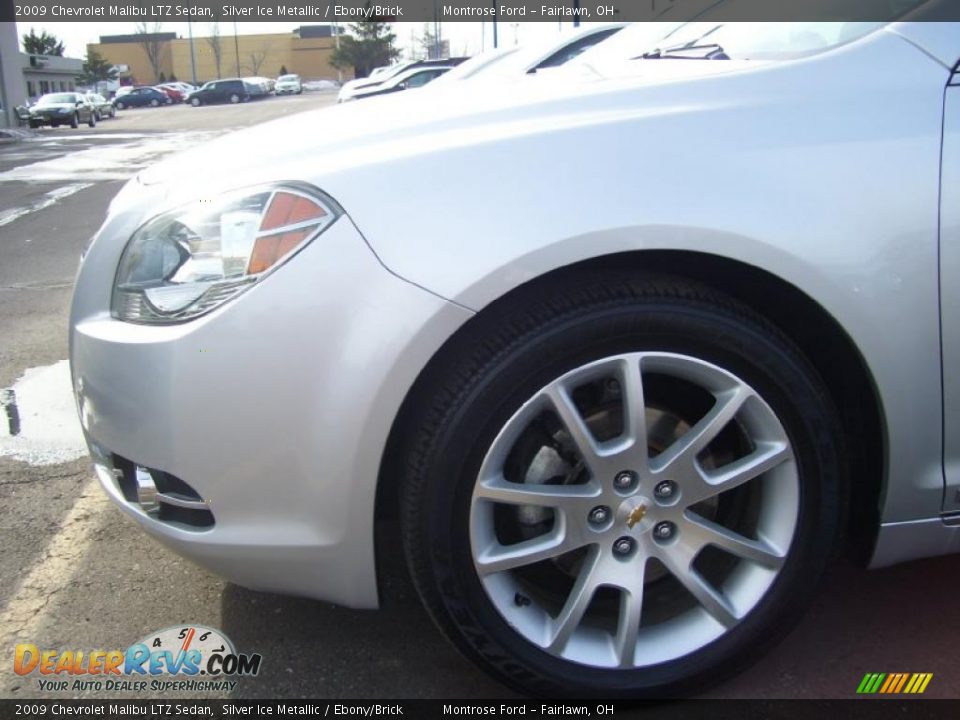 2009 Chevrolet Malibu LTZ Sedan Silver Ice Metallic / Ebony/Brick Photo #7
