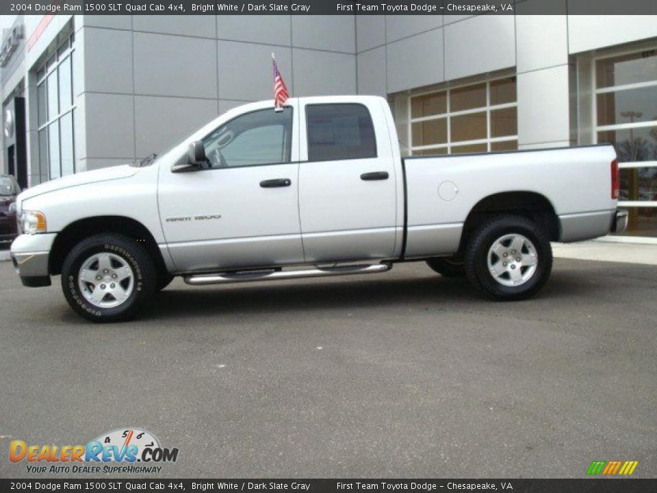 2004 Dodge Ram 1500 SLT Quad Cab 4x4 Bright White / Dark Slate Gray Photo #3