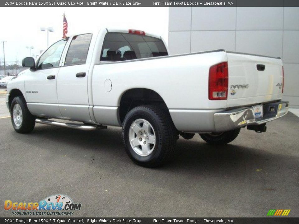 2004 Dodge Ram 1500 SLT Quad Cab 4x4 Bright White / Dark Slate Gray Photo #4