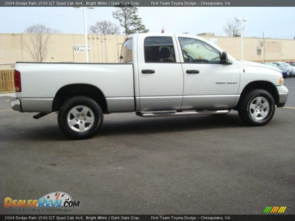 2004 Dodge Ram 1500 SLT Quad Cab 4x4 Bright White / Dark Slate Gray Photo #7