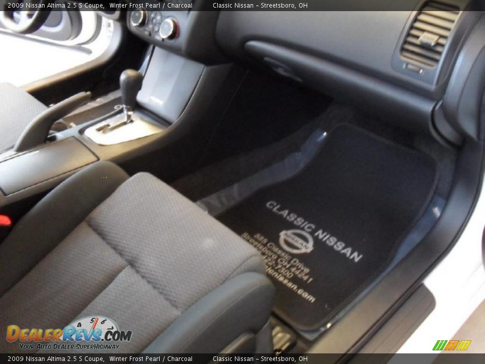 2009 Nissan Altima 2.5 S Coupe Winter Frost Pearl / Charcoal Photo #17