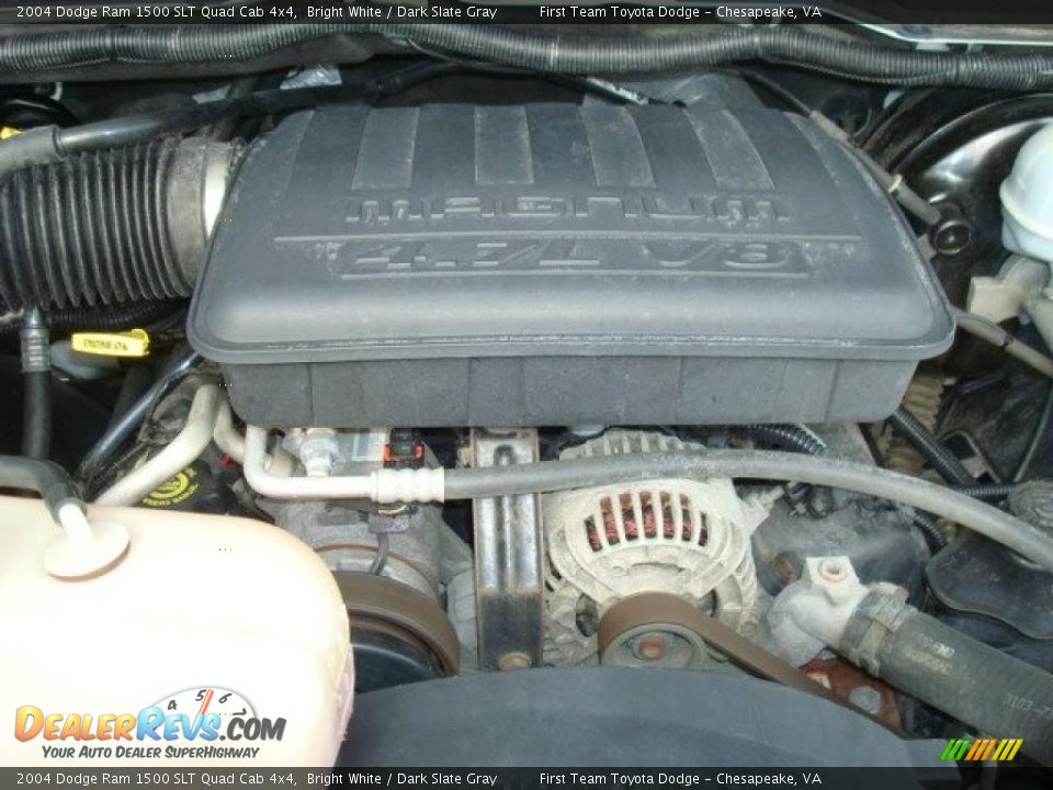 2004 Dodge Ram 1500 SLT Quad Cab 4x4 Bright White / Dark Slate Gray Photo #27