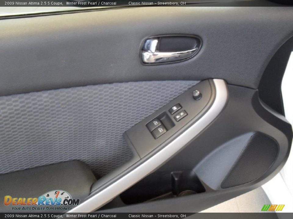 2009 Nissan Altima 2.5 S Coupe Winter Frost Pearl / Charcoal Photo #20