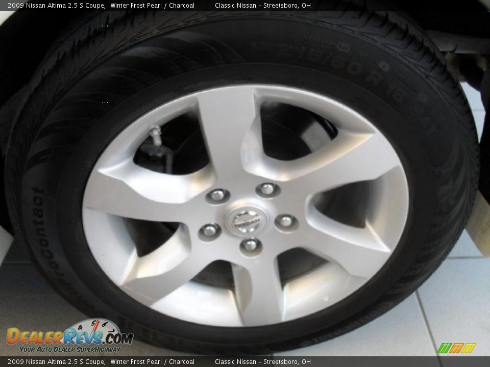 2009 Nissan Altima 2.5 S Coupe Winter Frost Pearl / Charcoal Photo #29