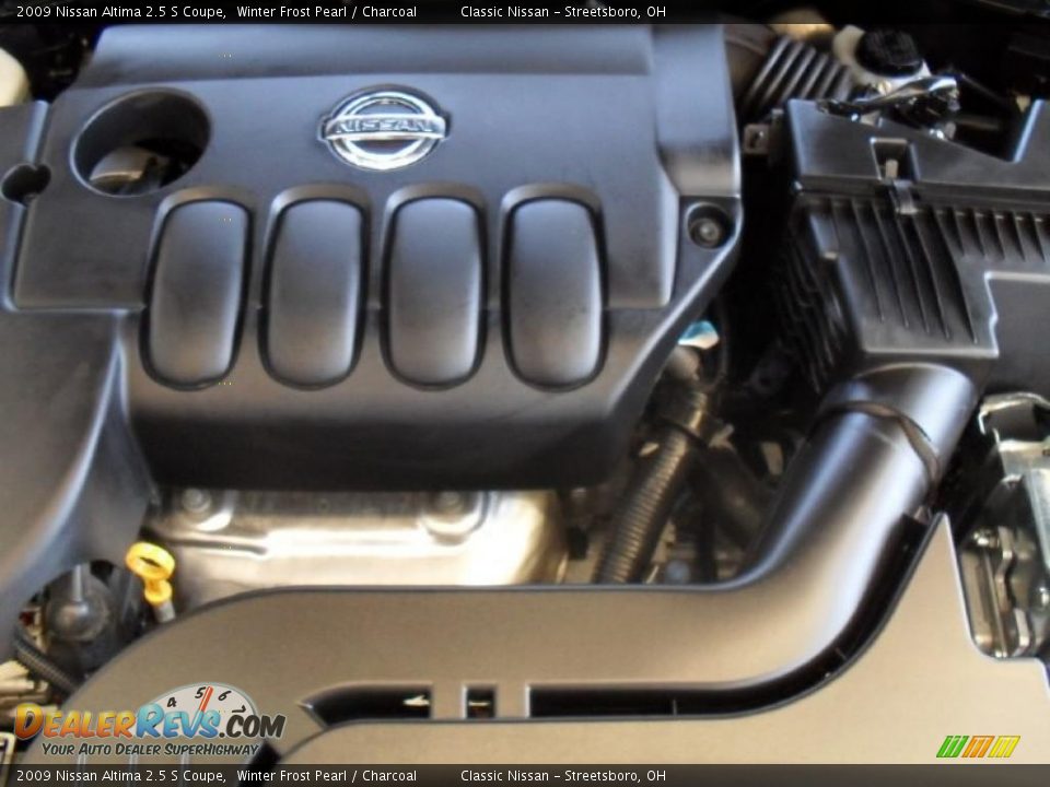 2009 Nissan Altima 2.5 S Coupe Winter Frost Pearl / Charcoal Photo #33