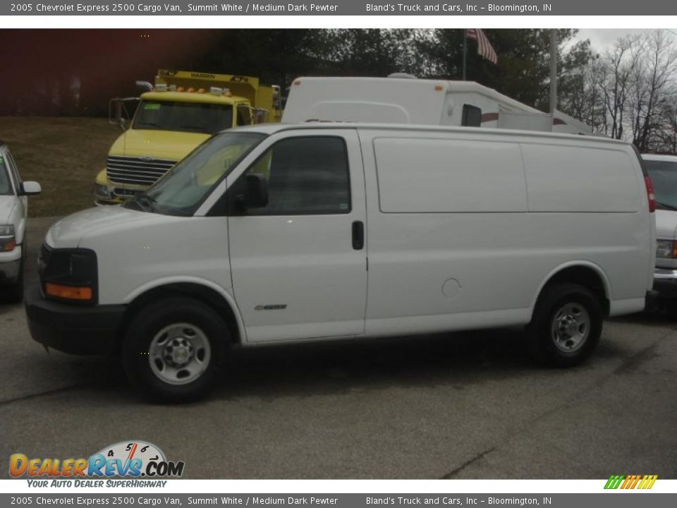 2005 Chevrolet Express 2500 Cargo Van Summit White / Medium Dark Pewter Photo #2