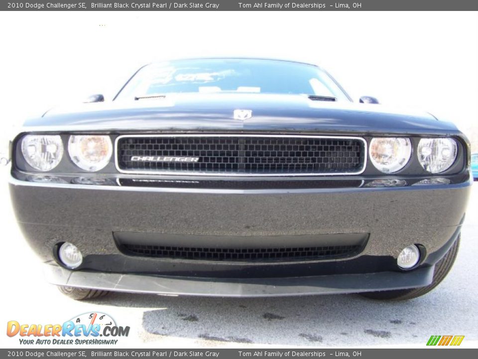2010 Dodge Challenger SE Brilliant Black Crystal Pearl / Dark Slate Gray Photo #4