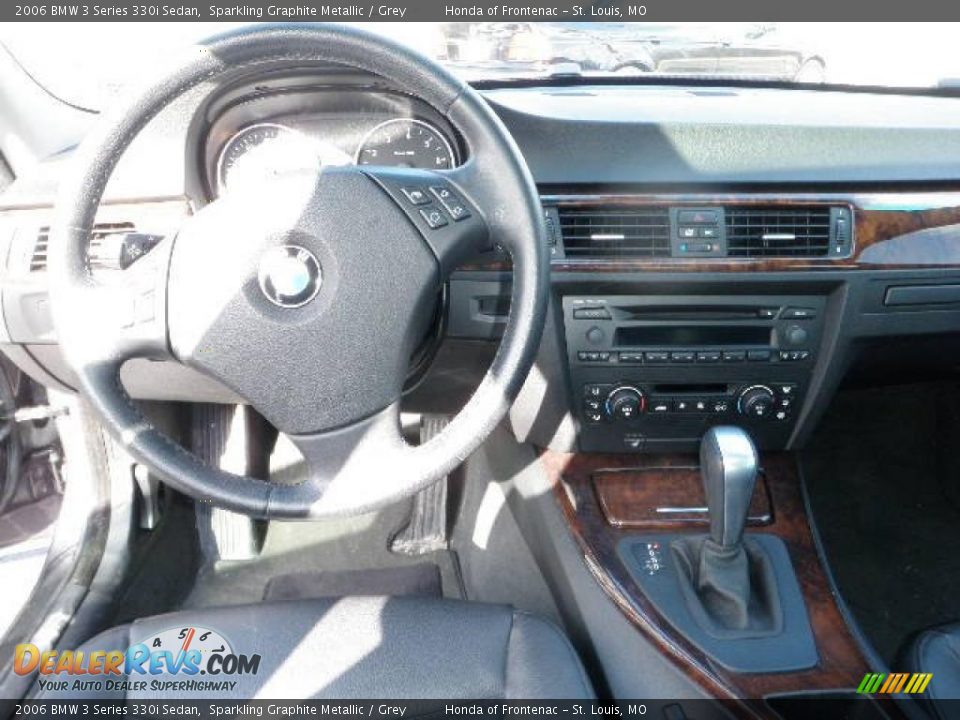 2006 BMW 3 Series 330i Sedan Sparkling Graphite Metallic / Grey Photo #9