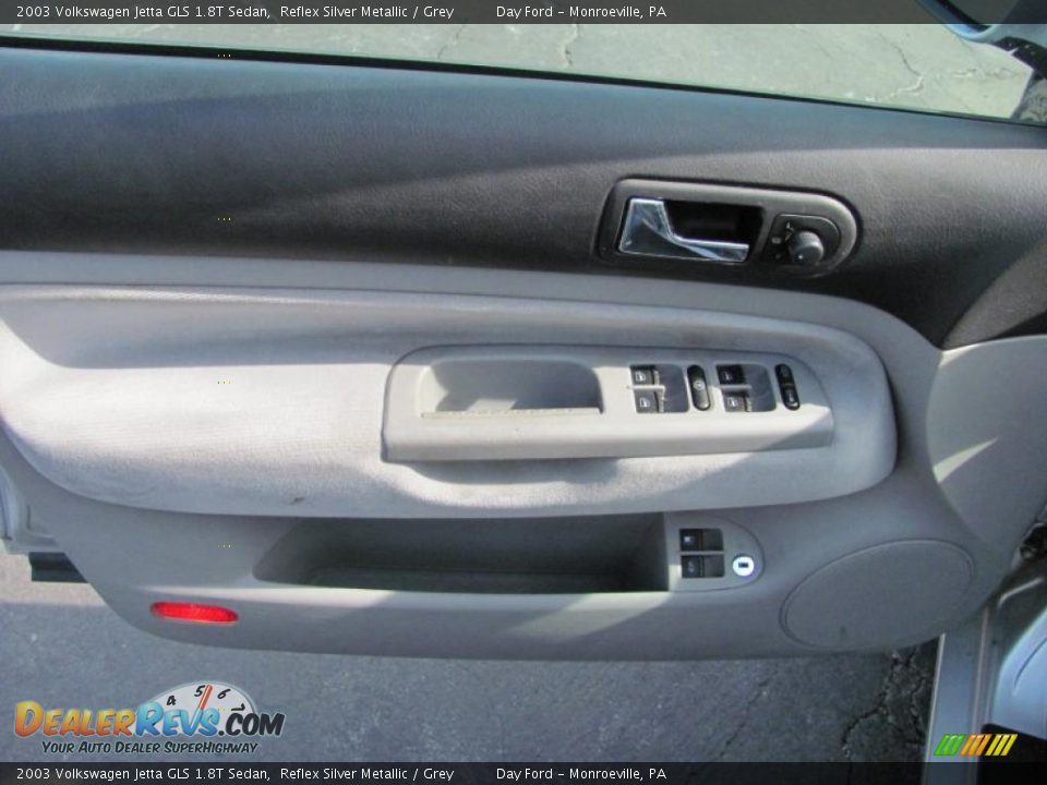 2003 Volkswagen Jetta GLS 1.8T Sedan Reflex Silver Metallic / Grey Photo #10