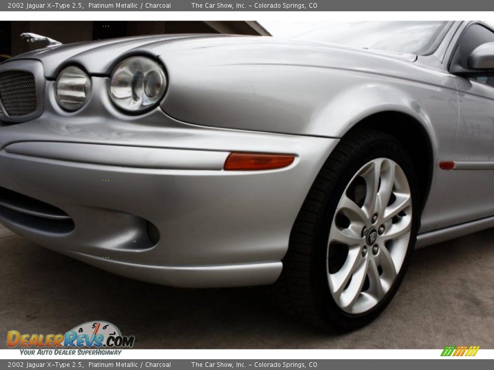 2002 Jaguar X-Type 2.5 Platinum Metallic / Charcoal Photo #21