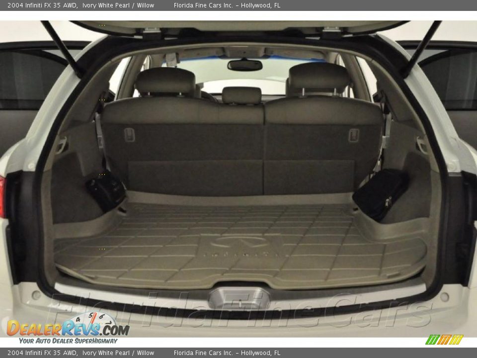 2004 Infiniti FX 35 AWD Ivory White Pearl / Willow Photo #10
