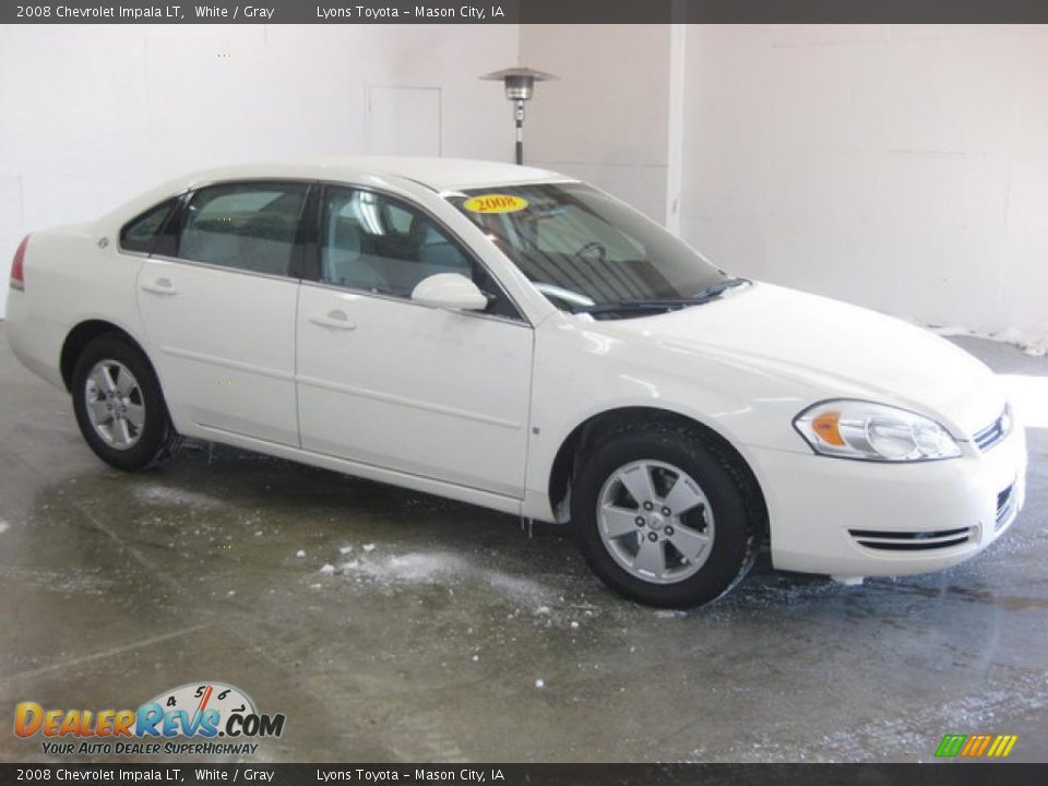 2008 Chevrolet Impala LT White / Gray Photo #3