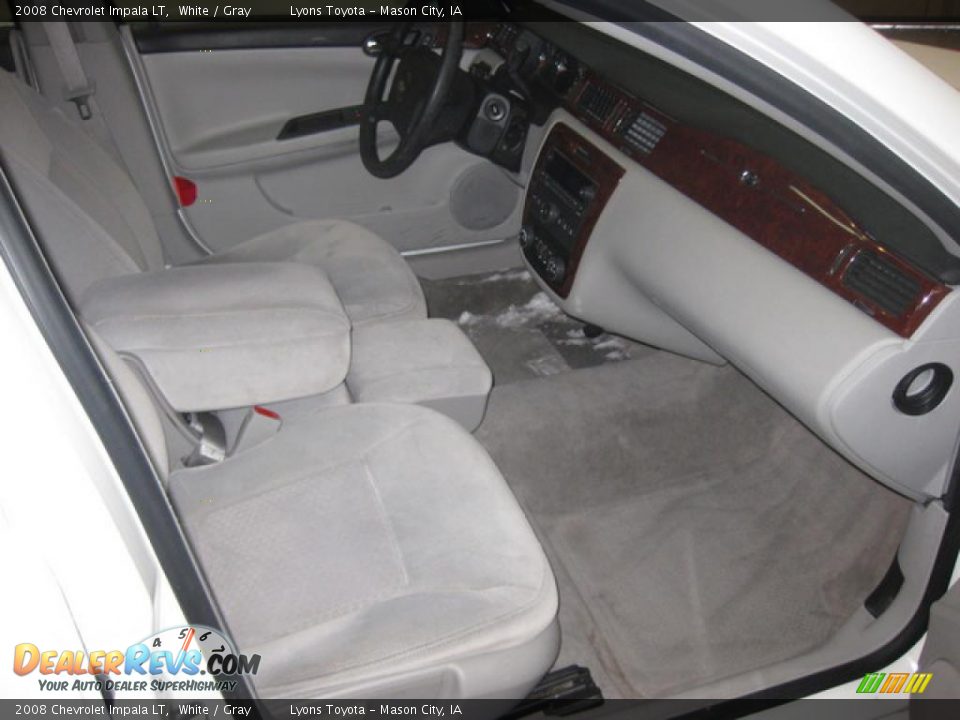 2008 Chevrolet Impala LT White / Gray Photo #13