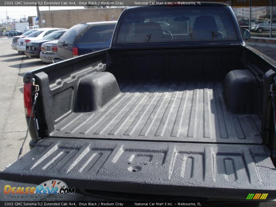 2003 GMC Sonoma SLS Extended Cab 4x4 Onyx Black / Medium Gray Photo #22