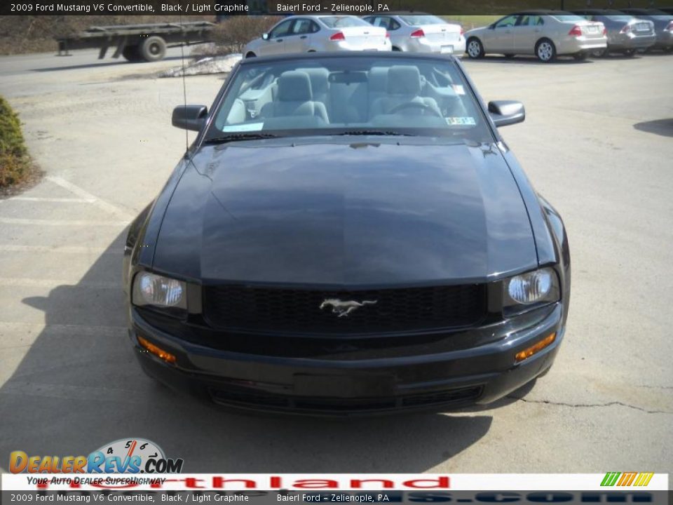 2009 Ford Mustang V6 Convertible Black / Light Graphite Photo #3